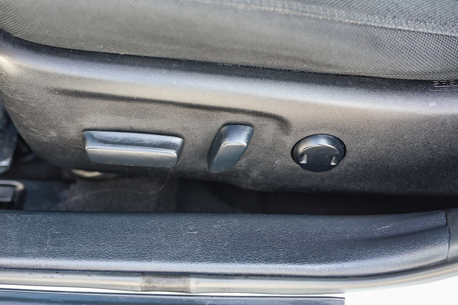 Used 2015 Toyota Camry LE FWD image 19