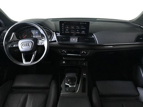 Certified 2023 Audi Q5 2.0T Premium w/ Convenience Package image 9