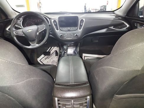 Used 2023 Chevrolet Malibu LT image 10