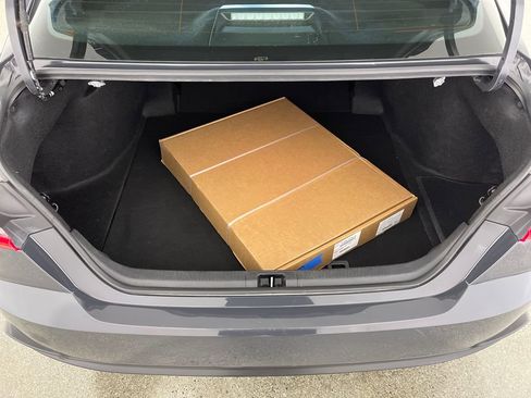 Certified 2025 Toyota Camry SE FWD image 10