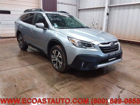 Used 2020 Subaru Outback Limited w/ Popular Package #2 image 3