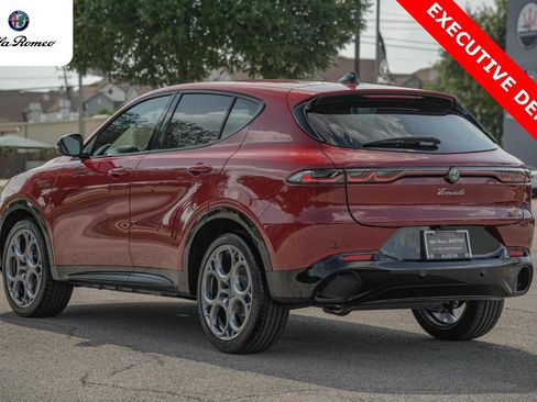 New 2025 Alfa Romeo Tonale w/ Premium Package image 6