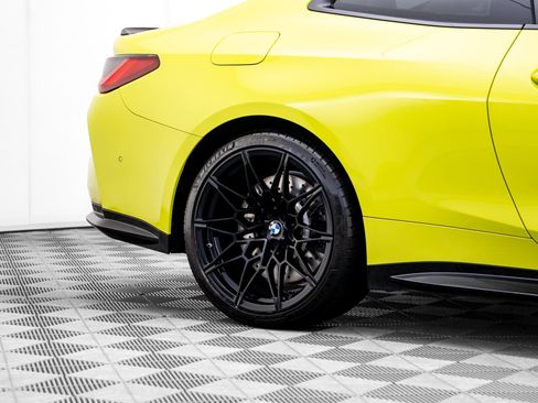 Used 2024 BMW M4 xDrive Competition w/ Executive Package AWD/4WD image 40