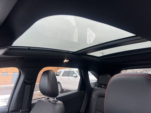 Certified 2024 Ford Escape ST-Line w/ Tech Pack #1 image 17