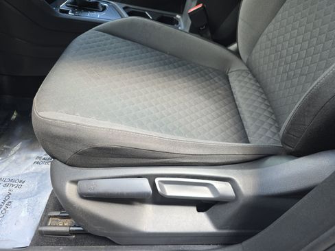 Used 2018 Volkswagen Tiguan S FWD image 27