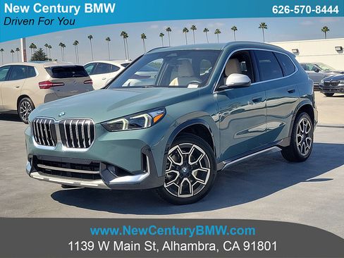 Used 2023 BMW X1 xDrive28i w/ Convenience Package AWD/4WD image 1