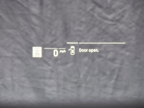 Used 2023 BMW X6 M50i w/ Executive Package image 40