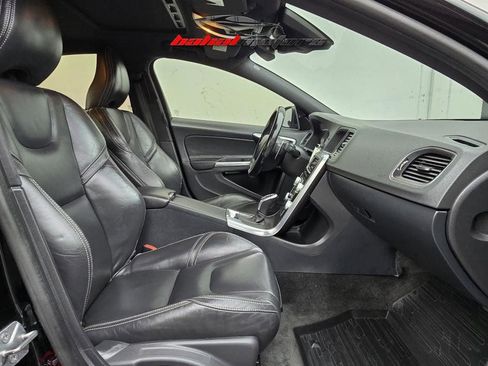 Used 2015 Volvo S60 T5 Premier w/ Convenience Package image 10