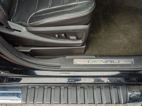 Used 2017 GMC Sierra 2500 Denali w/ Duramax Plus Package image 42
