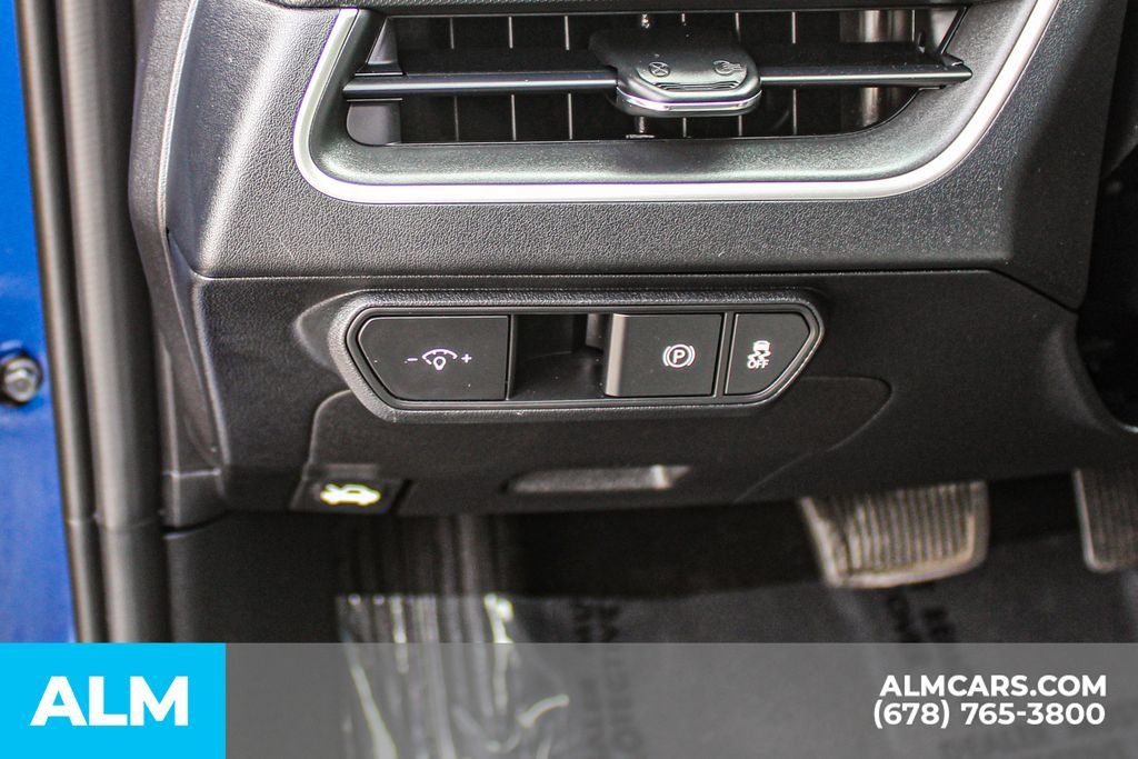 Used 2025 Kia K4 FWD image 30