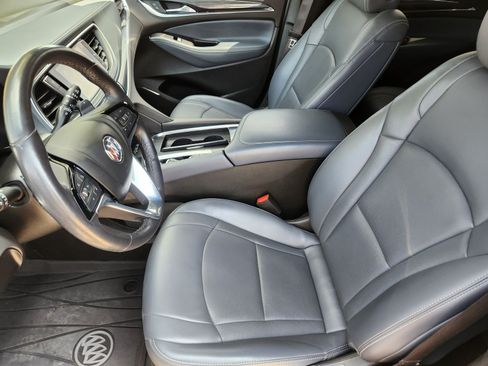 Used 2024 Buick Enclave Essence w/ Technology Package FWD image 10