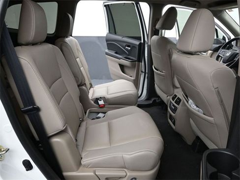 Used 2020 Honda Pilot Elite image 10