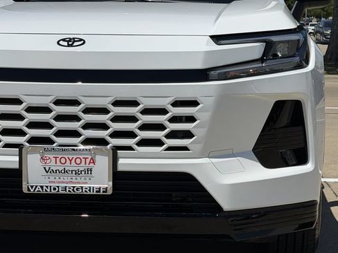 Certified 2026 Toyota RAV4 SE AWD/4WD image 9