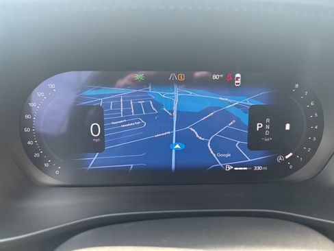 Certified 2025 Volvo XC40 B5 Plus AWD/4WD image 20
