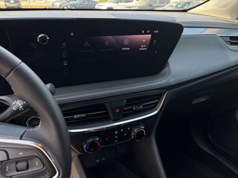 Used 2025 Buick Encore GX Preferred image 26