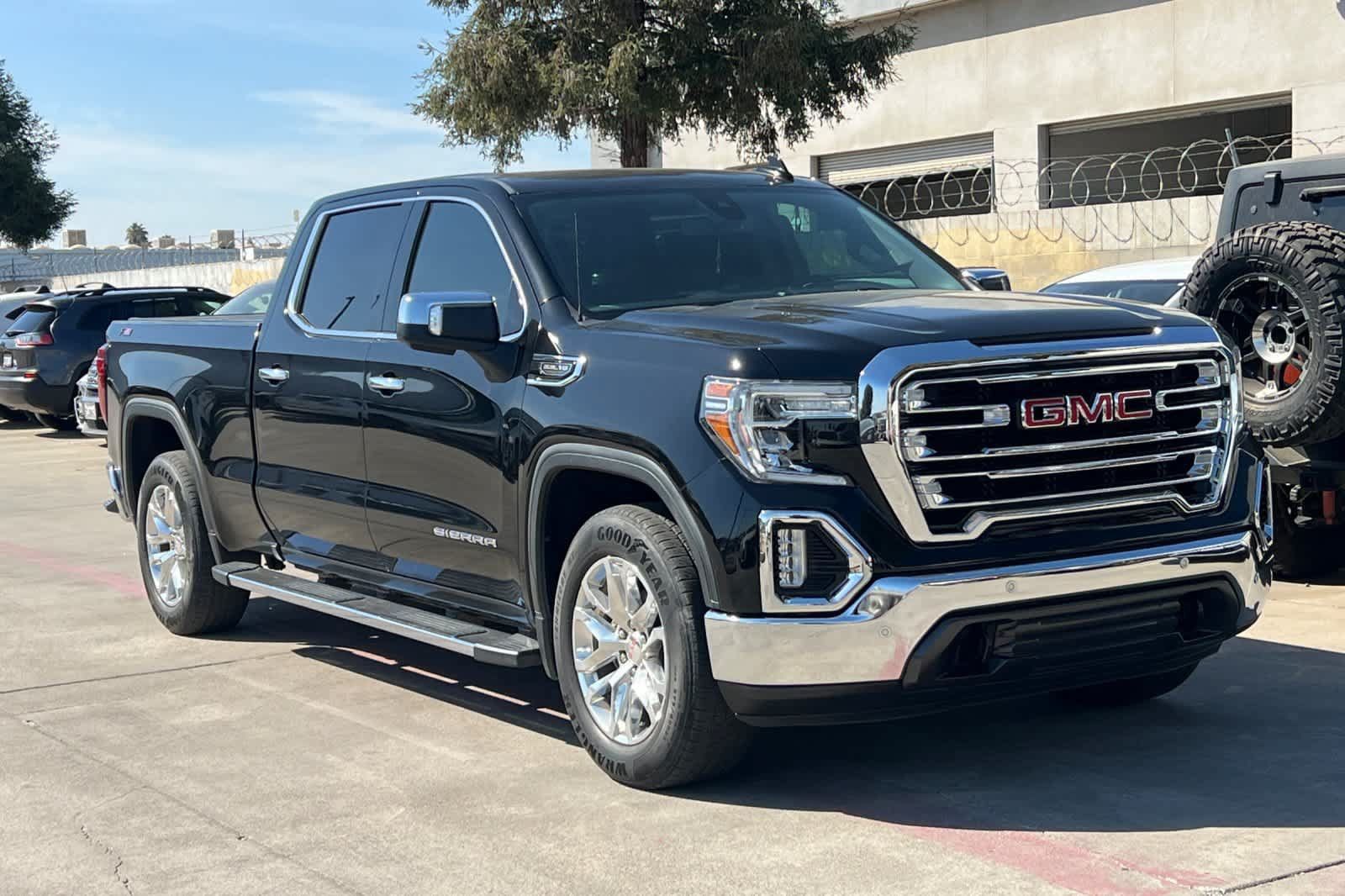Used 2019 GMC Sierra 1500 SLT w/ SLT Premium Plus Package AWD/4WD image 10