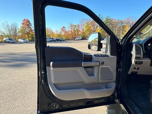 Used 2018 Ford F350 Limited image 22