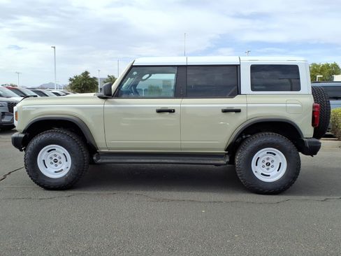 New 2026 Ford Bronco Heritage Edition AWD/4WD image 2