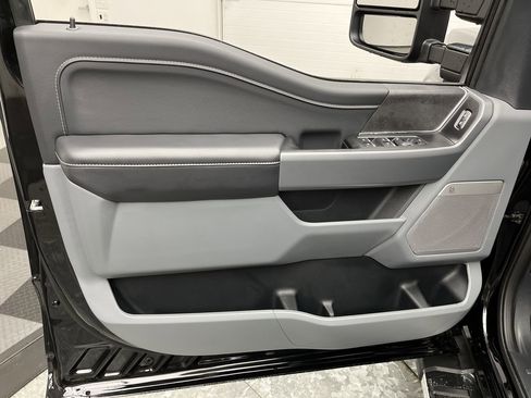 New 2025 Ford F150 XLT w/ Equipment Group 303A High image 8