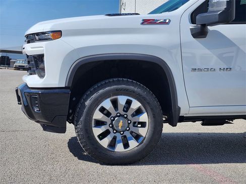 New 2026 Chevrolet Silverado 2500 Custom w/ Custom Value Package image 5