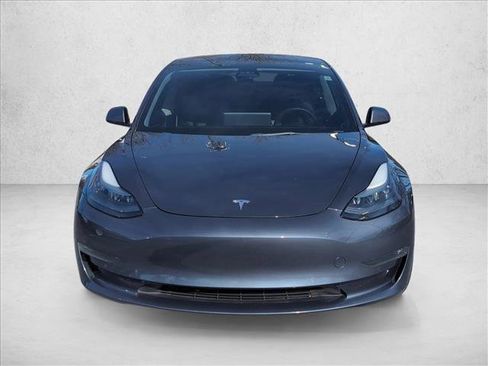 Used 2022 Tesla Model 3 Long Range image 2