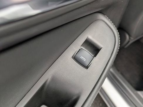 Certified 2023 Buick Encore GX Essence w/ Experience Buick Package image 13