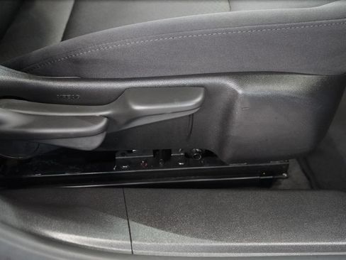 Used 2025 Chevrolet Malibu LT FWD image 22
