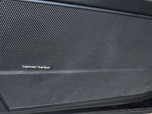 Used 2013 Mercedes-Benz S 63 AMG image 30