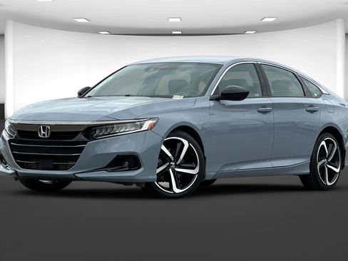 Used 2022 Honda Accord Sport image 2