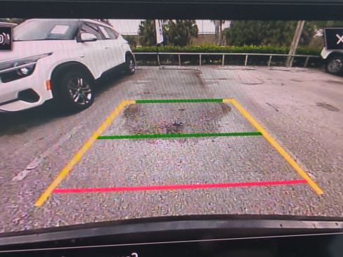 Used 2021 Volkswagen Atlas Cross Sport SE w/ Panoramic Sunroof Package image 23