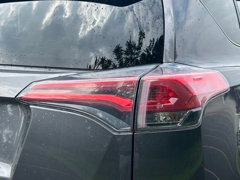 Used 2017 Toyota RAV4 LE w/ All Weather Liner Package AWD/4WD image 8