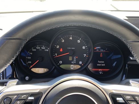 Used 2020 Porsche Macan image 14