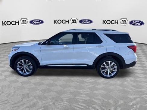 Used 2023 Ford Explorer Platinum w/ Technology Package image 4