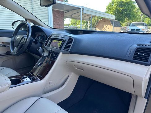 Used 2013 Toyota Venza XLE FWD image 20