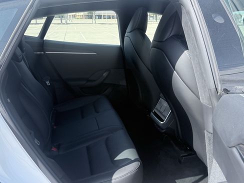 Used 2023 Tesla Model S AWD/4WD image 31