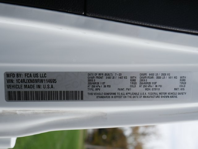 Used 2024 Jeep Wrangler Unlimited w/ Convenience Group AWD/4WD image 25