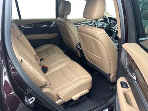 Used 2020 Cadillac XT6 Premium Luxury w/ Platinum Package image 21