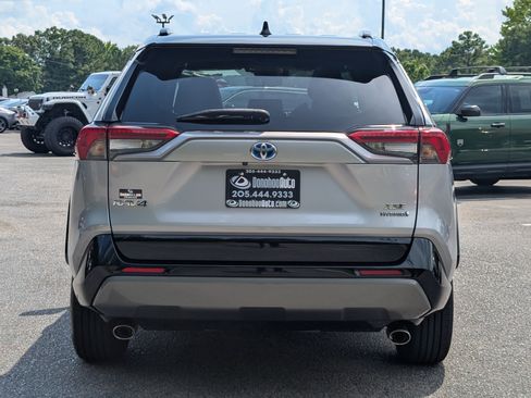 Used 2021 Toyota RAV4 XSE w/ XSE Grade Weather Package AWD/4WD image 8