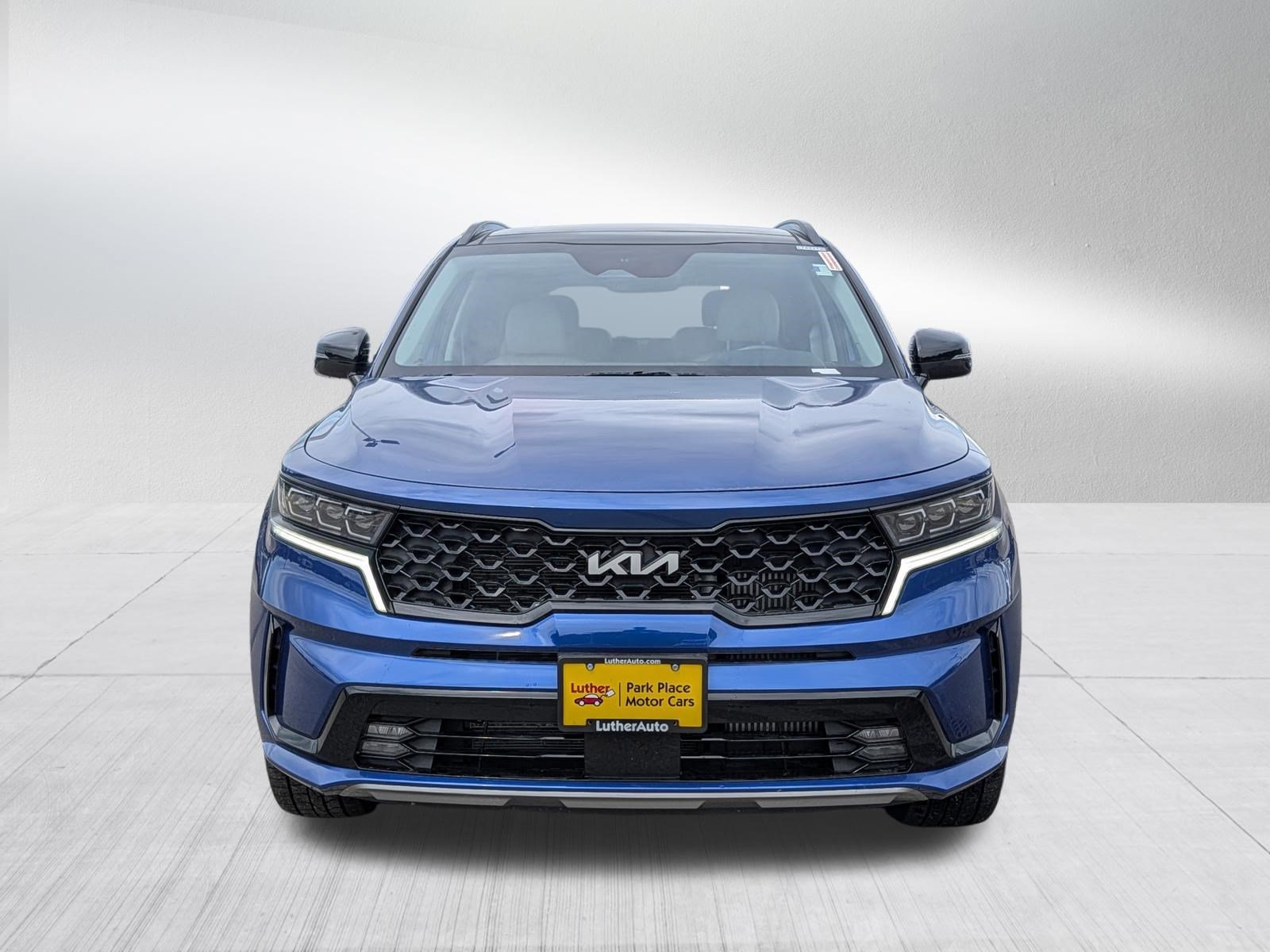 Used 2023 Kia Sorento SX AWD/4WD image 2
