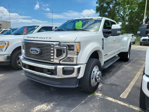 Used 2022 Ford F450 Lariat w/ Lariat Ultimate Package AWD/4WD image 3
