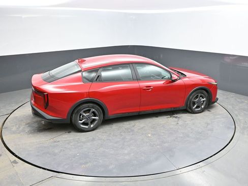 Used 2025 Kia K4 LXS image 27