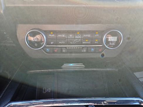 Used 2021 Ford Expedition Limited AWD/4WD image 29