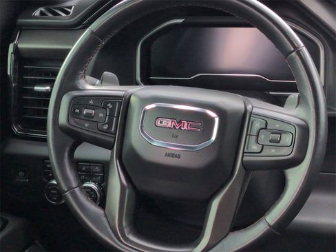 Used 2024 GMC Sierra 1500 AT4X image 12