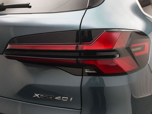 Used 2024 BMW X5 xDrive40i w/ Parking Assistance Package image 26