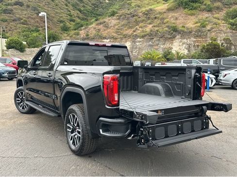 New 2026 GMC Sierra 1500 AT4 w/ AT4 Premium Package AWD/4WD image 32