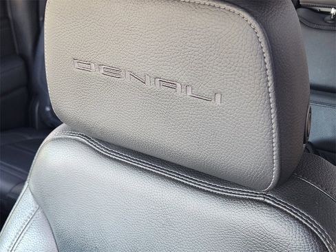 Used 2022 GMC Sierra 3500 Denali w/ Denali Black Diamond Edition image 16