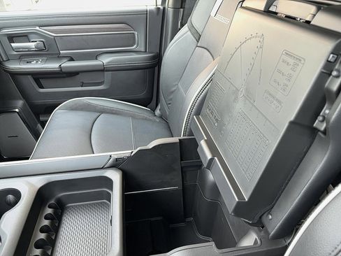 New 2026 RAM 2500 Laramie AWD/4WD image 40
