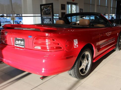 Used 1994 Ford Mustang GT RWD image 21