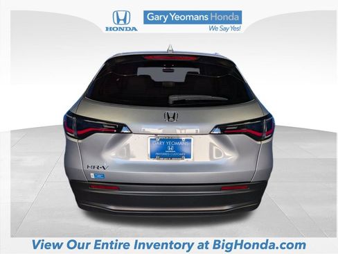 Used 2024 Honda HR-V LX image 8