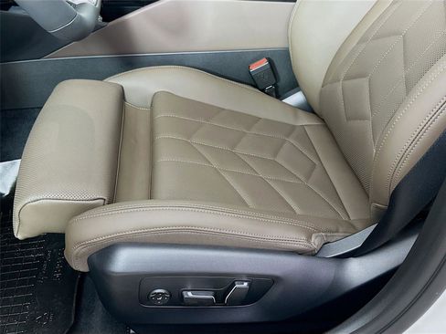 New 2026 BMW 530i xDrive w/ M Sport Package image 20